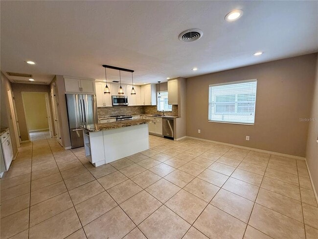 Foto del edificio - 8184 24th Ave N