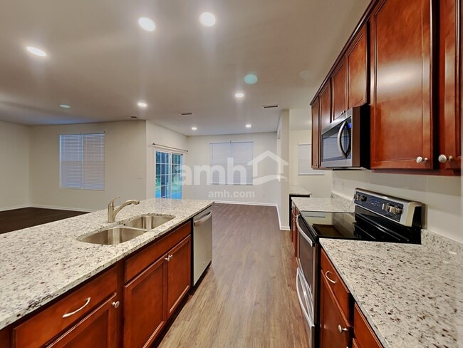 Foto del edificio - 6605 Shooting Star Dr