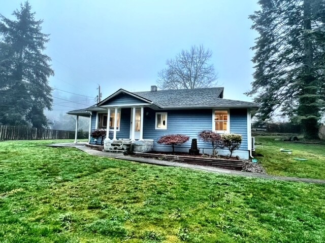 Building Photo - 145 Ida St W