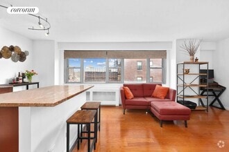 Building Photo - 100 W 93rd St