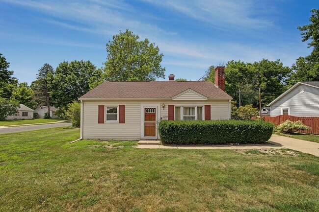 Building Photo - Spacious 3-Bedroom, 2-Bath Home for Rent in Urbana