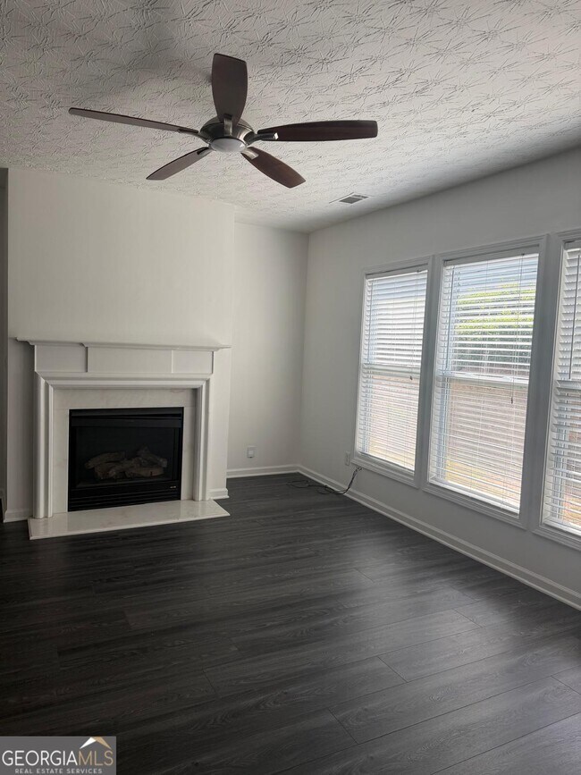 Foto del edificio - 1688 Windale Ct NW