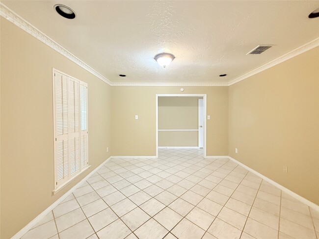 Foto del edificio - 9231 Stroud Dr