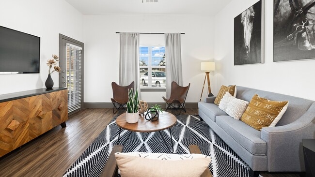 Building Photo - Reatta Ranch Apartments