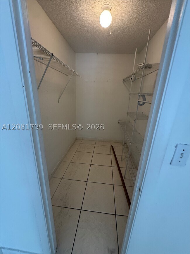 Foto del edificio - 5755 W 20th Ave