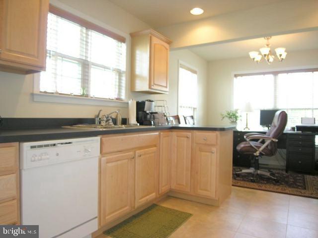 Building Photo - 4255 Roth Farm Village Cir