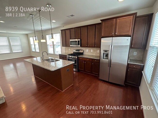 Building Photo - Qualify for a zero deposit? Minutes to VRE