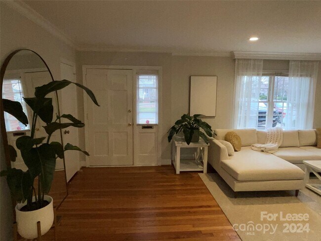 Foto del edificio - 2518 Westfield Rd