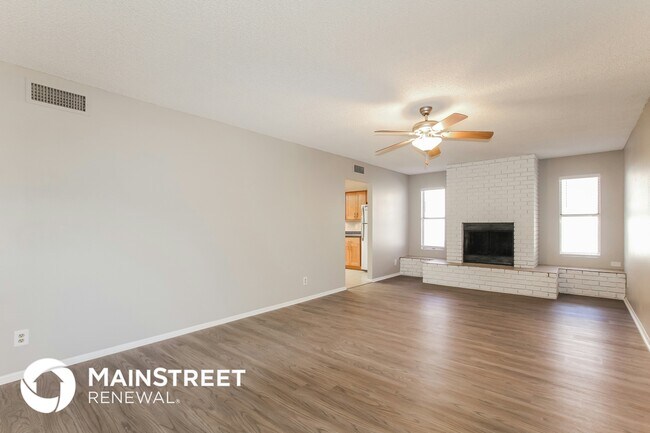 Foto del edificio - 2632 E Hillery Dr