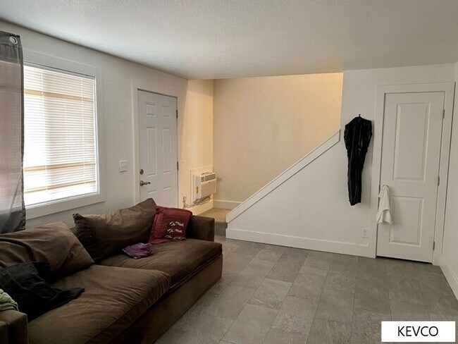 Foto del edificio - 1747-1759 E 16th St