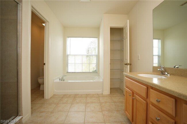 Building Photo - 2836 Inlet Cove Ln W
