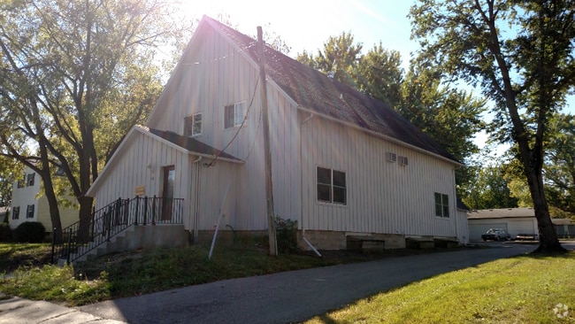 Building Photo - 138 N Agency St