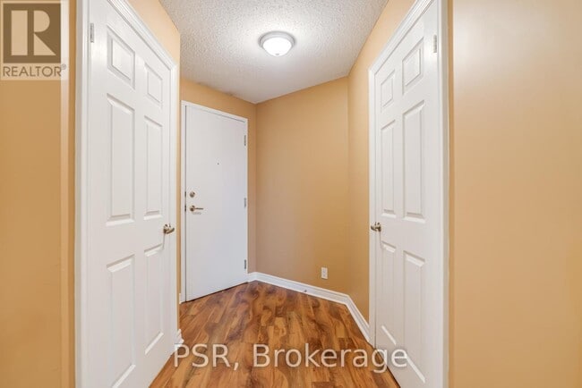 Building Photo - 33 Cox Blvd