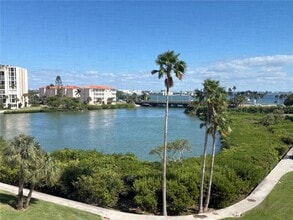 Building Photo - 7897 Sailboat Key Blvd S