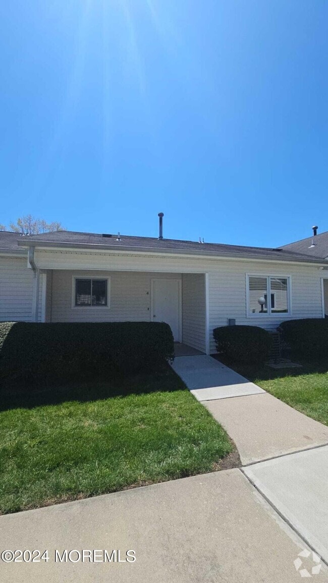 Deer Hollow Estates Apartments for Rent Toms River, NJ 10 Rentals