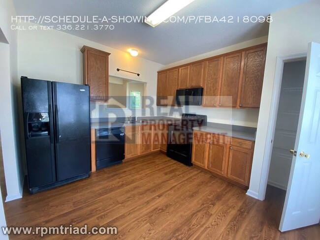 Building Photo - 1676 Olivers Crossing Cir