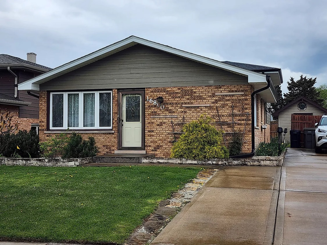 Primary Photo - 16800 89th Ct