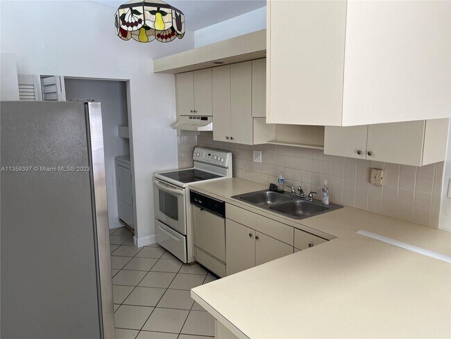 Foto del edificio - 9256 SW 149th Pl