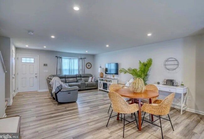 Building Photo - 32092 Windjammer Dr