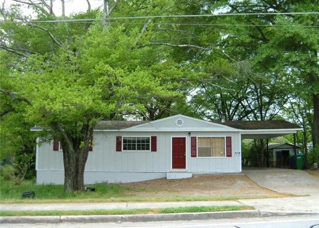 Building Photo - 1005 Maxham Rd