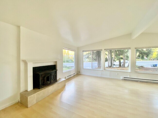 Building Photo - Great Home for rent
