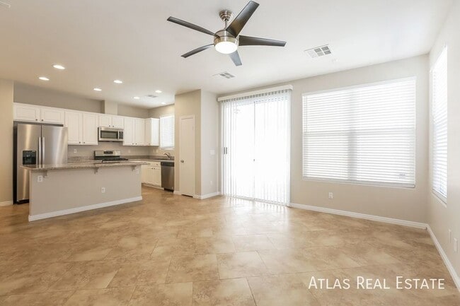 Foto del edificio - 5913 Tamarack Lodge Ln