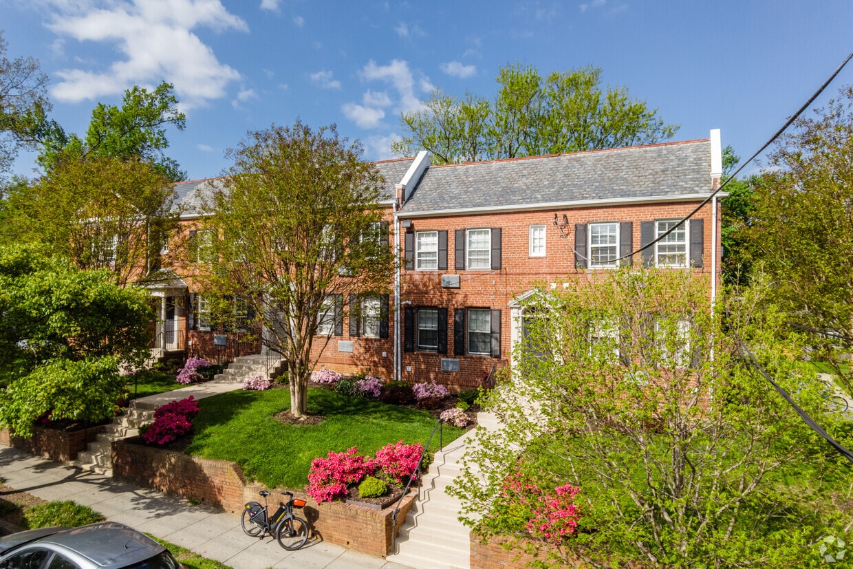 Spring Valley Apartments - Spring Valley Apartments