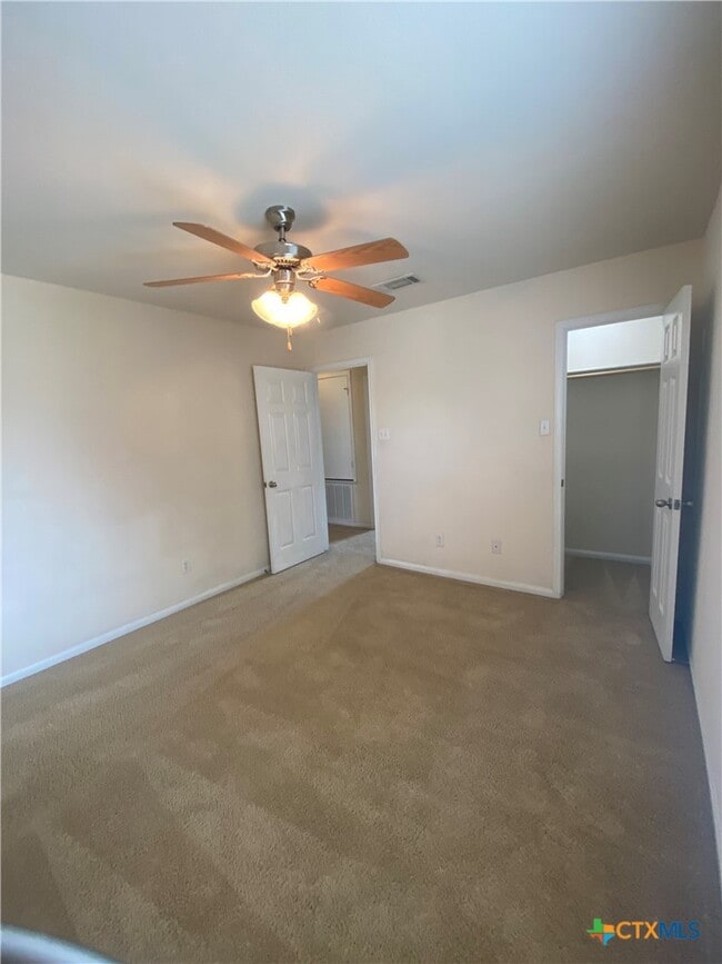 Building Photo - 6111 Graphite Dr