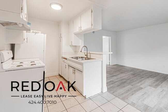 Foto del edificio - 15500 Foothill Blvd