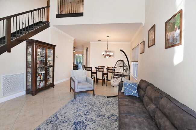 Building Photo - 9851 Palma Vista Way