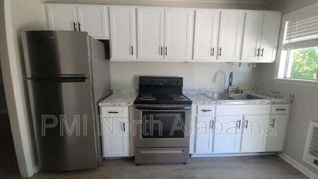 Foto del edificio - 3815 Mcvay Street Southwest