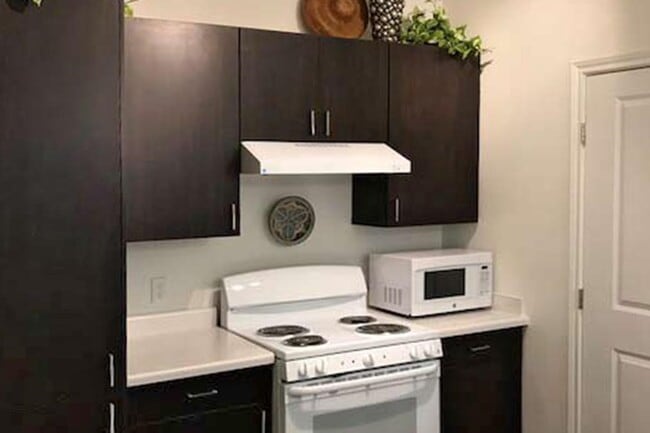 Foto del edificio - 2132 E Wisconsin Rd