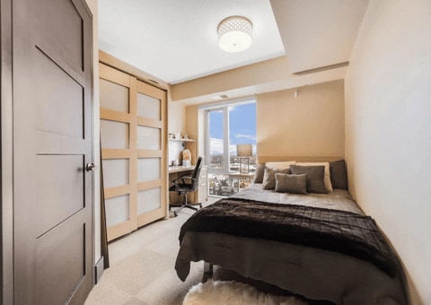 Bedroom - King Street Towers - Student Living