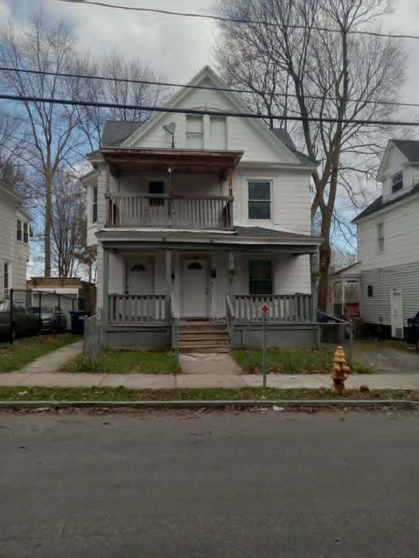 Building Photo - 134 Parkway Dr