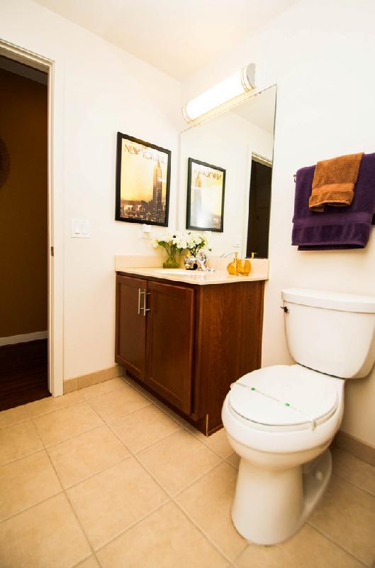 Foto del edificio - 374 N Halsted St