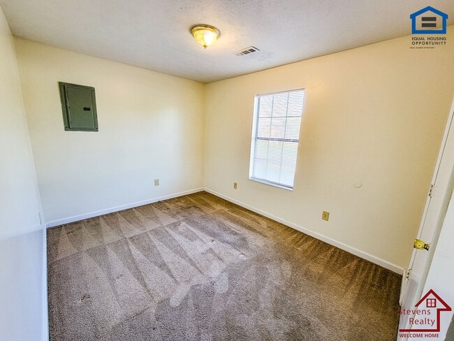 Building Photo - 275 Dogwood Pointe Dr