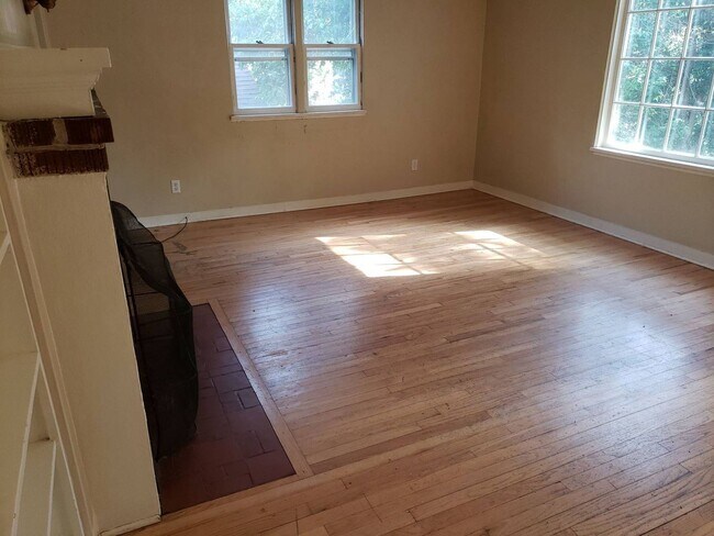 Foto del edificio - 1005 NE D St