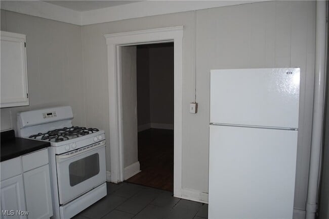 Building Photo - 3173 W 38th St