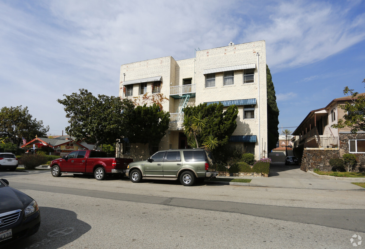 Primary Photo - Glen-air Apartments