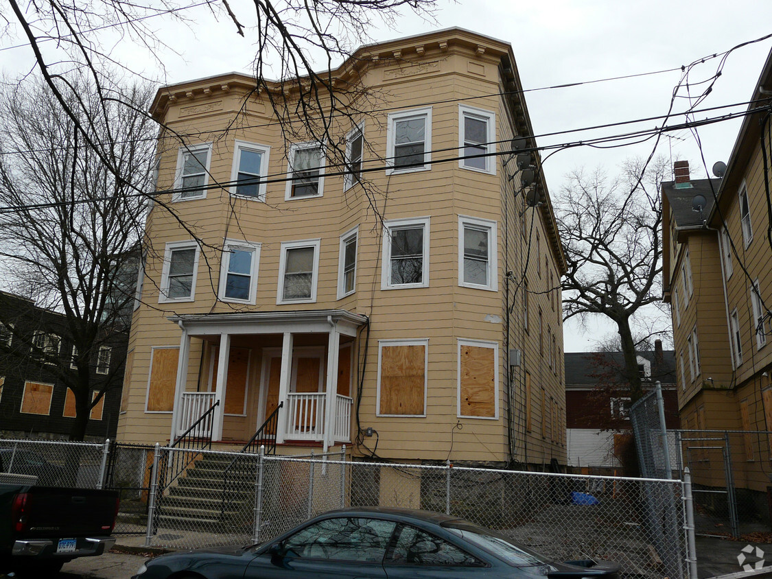 Building Photo - 25 Division St