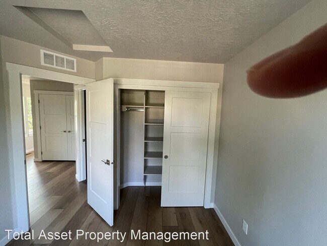 Foto del edificio - 3 br, 2.5 bath House - 1400 N Liberty