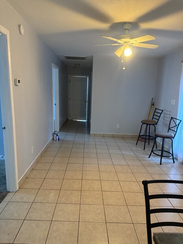 Foto principal - 923 Epenard St