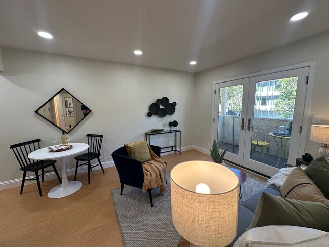 Foto del edificio - Amazing Location by the Lake Merritt, Gorg...
