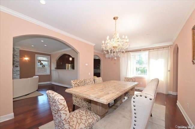 Foto del edificio - 35-19 223rd St