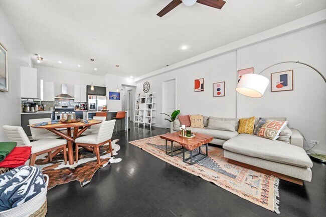 Foto del edificio - 622 N Rockwell St
