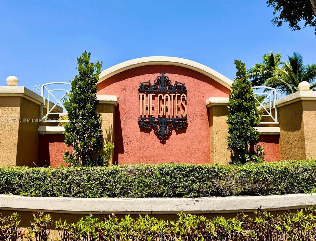 Foto principal - 6202 NW 115th Pl