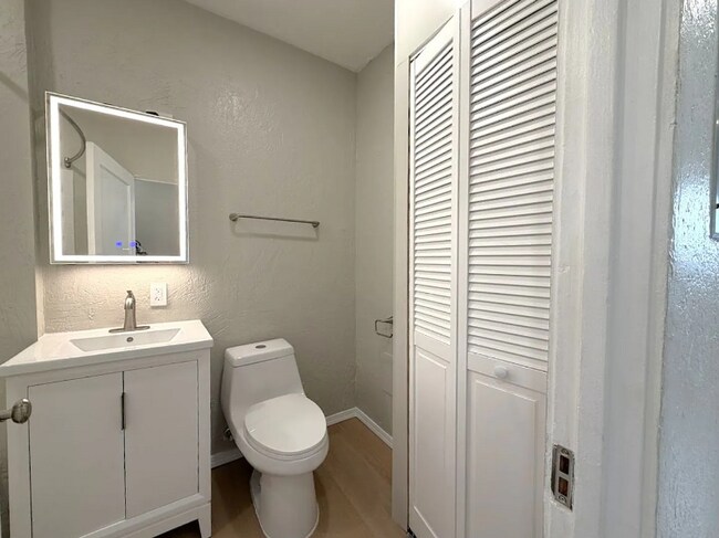 Foto del edificio - 1223 S J St