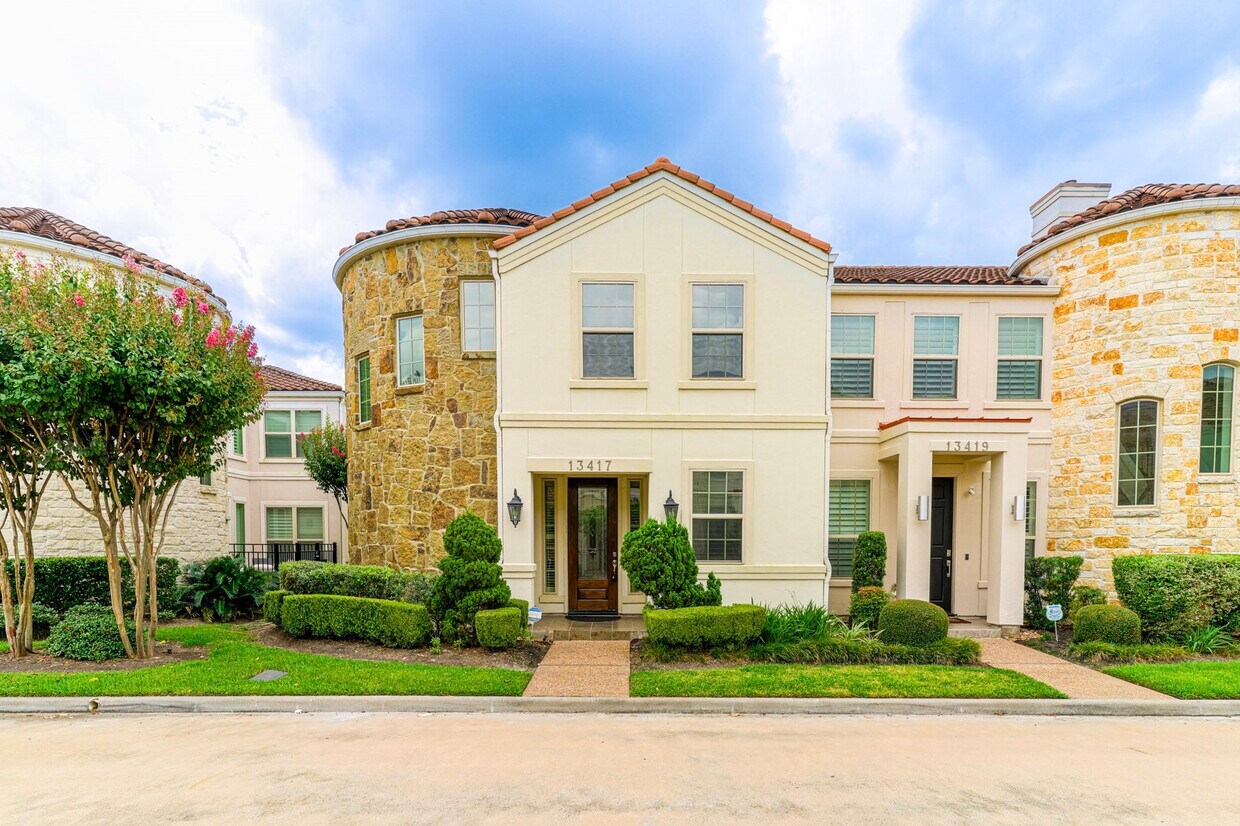 Foto principal - 13417 Preston Cliff Ct
