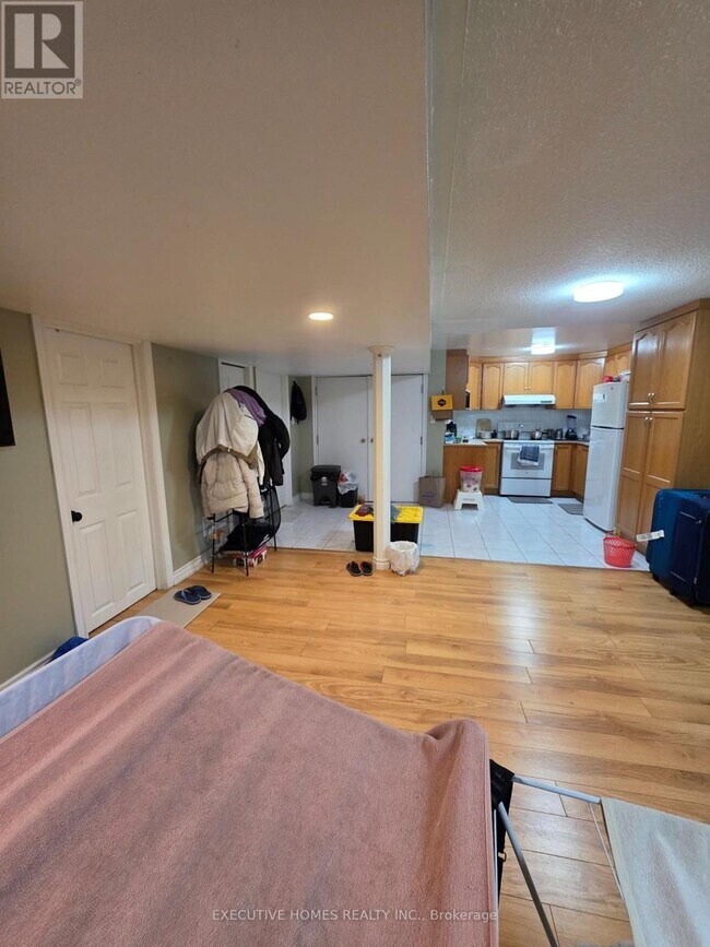 Photo du bâtiment - 35 Claudette Gate