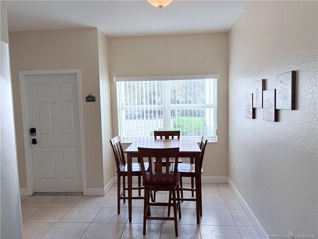 Foto del edificio - 4210 Gator Trace Ave